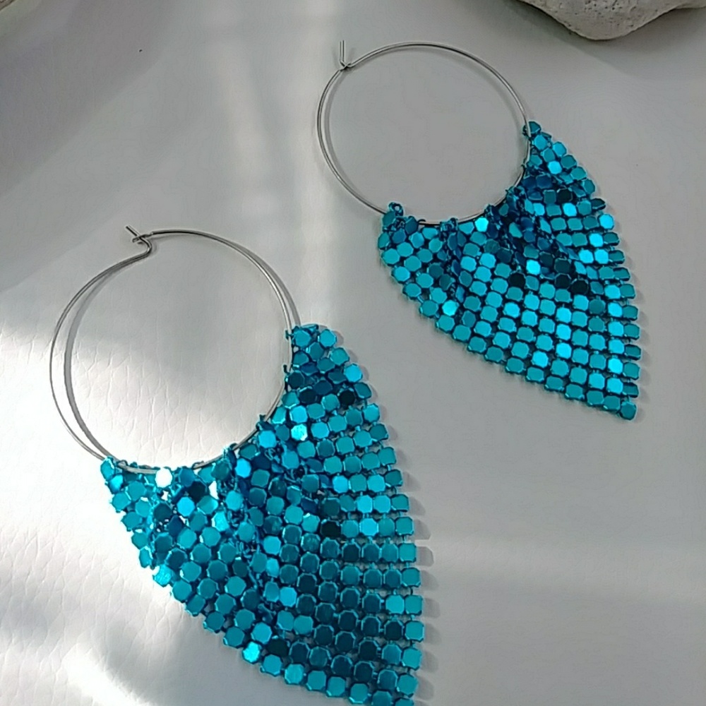 Blue Chainmail Mesh Hoop Gypsy Earring - Picture 2 of 7